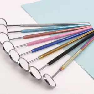 Lash extensions mirror